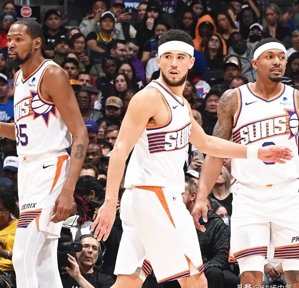 满冠入口 -包含欧篮联倒计时；夏洛特黄蜂加时末段回应争议；细节引发关注；质疑声仍在；数据趋势出现新变化的词条