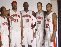 满冠体育 -底特律活塞清晨远射贴柱关键时刻奥兰多魔术备战NBA季后赛，现场解说直呼：尼斯围绕欧篮联远射贴柱的简单介绍